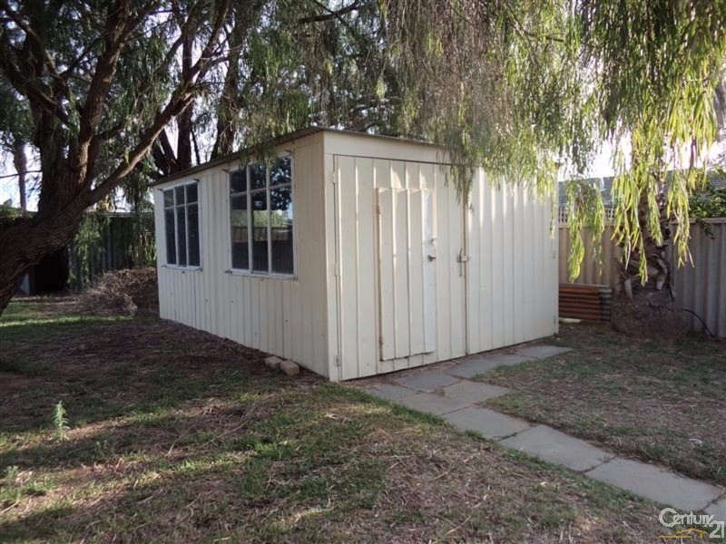 25 Biscayne Street, Safety Bay WA 6169