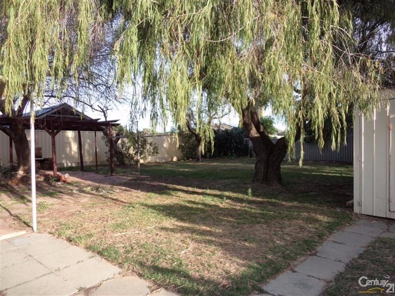 25 Biscayne Street, Safety Bay WA 6169