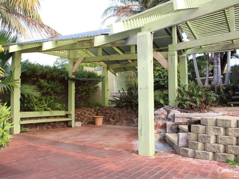 4 Monkton Way, Warnbro WA 6169