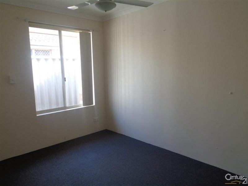 6 Link Way, Cooloongup WA 6168