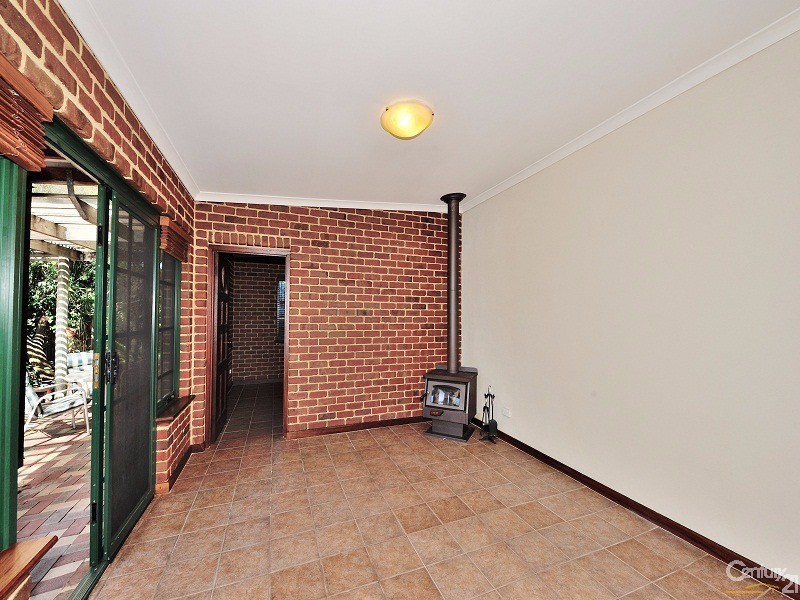 82 Safety Bay Road, Shoalwater WA 6169