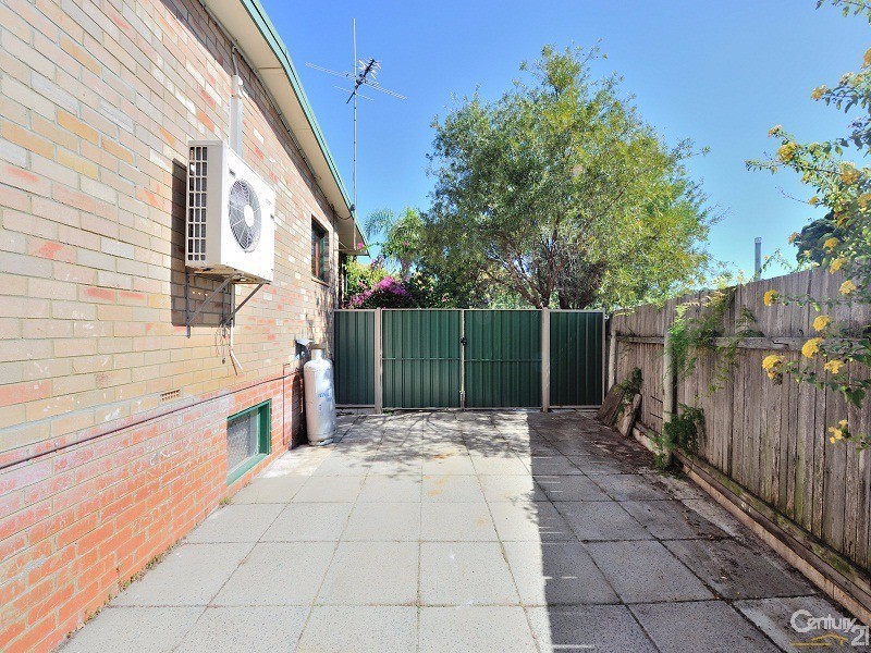 82 Safety Bay Road, Shoalwater WA 6169