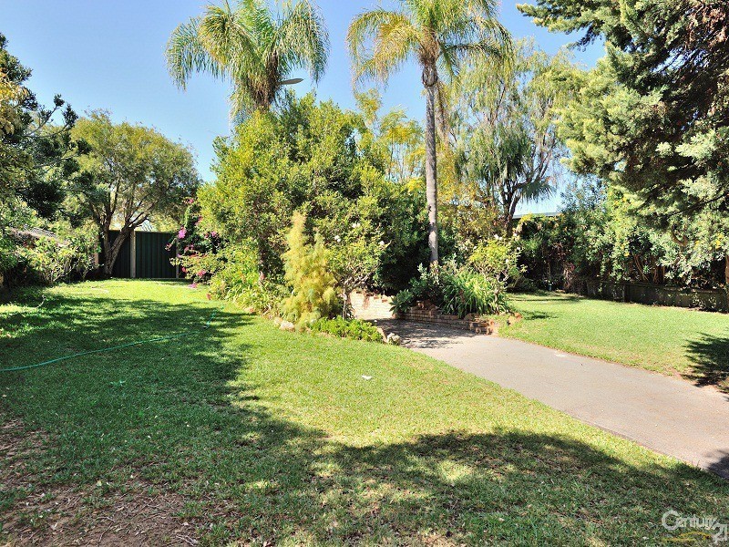 82 Safety Bay Road, Shoalwater WA 6169