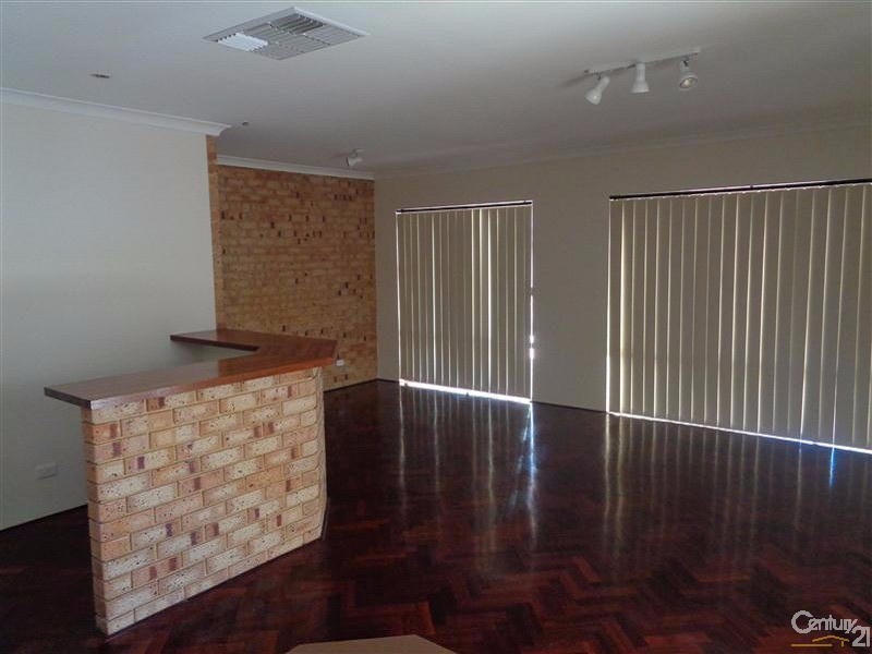 521 Safety Bay Road, Waikiki WA 6169