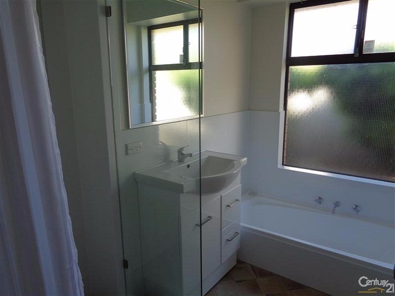 521 Safety Bay Road, Waikiki WA 6169