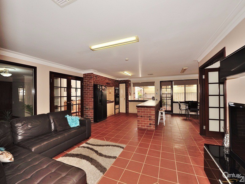 28 Keel Cove, Waikiki WA 6169