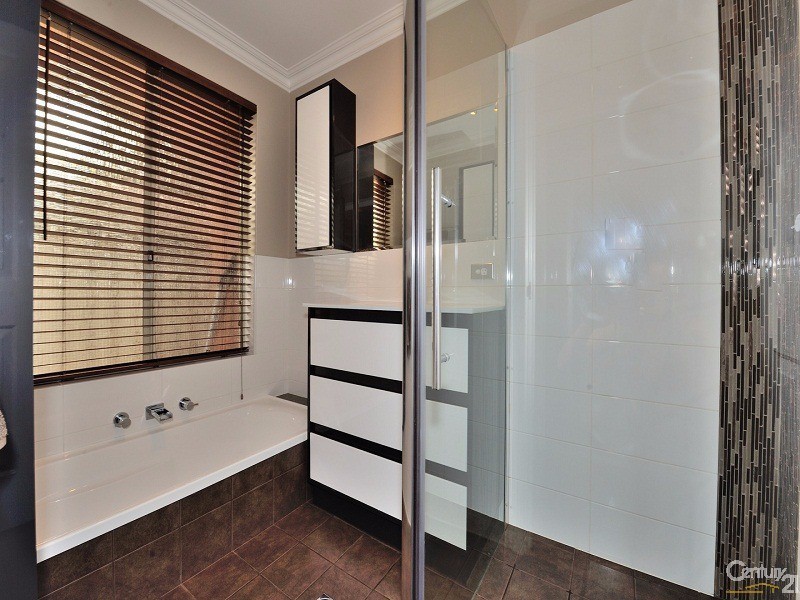 28 Keel Cove, Waikiki WA 6169