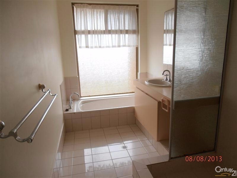 24 Welch Way, Warnbro WA 6169
