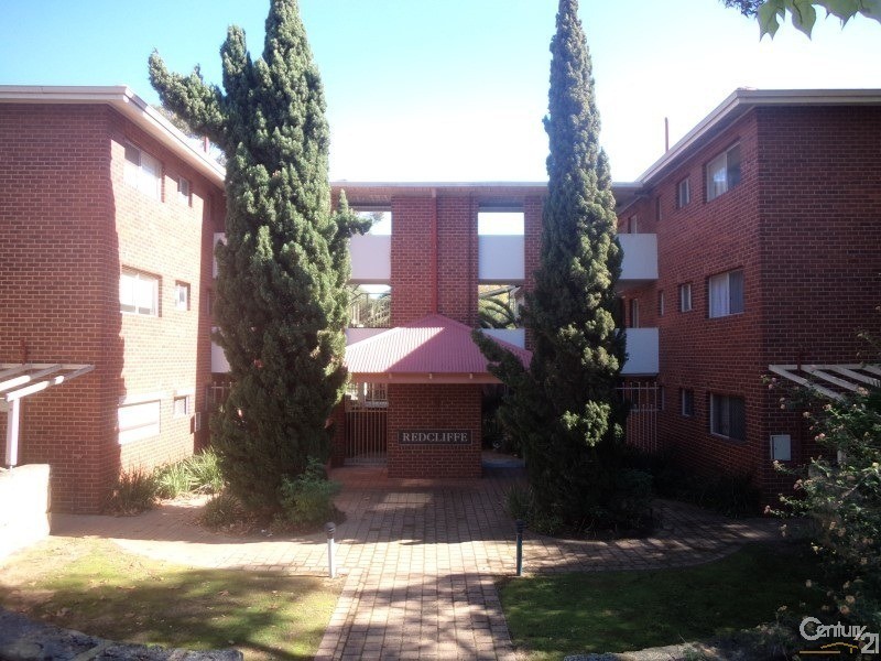 13/14 Canham Way, Orelia WA 6167
