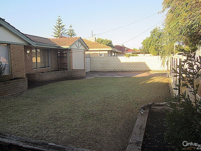 43 Kurrajong Road, Safety Bay WA 6169