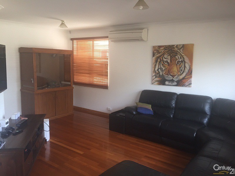 43 Kurrajong Road, Safety Bay WA 6169