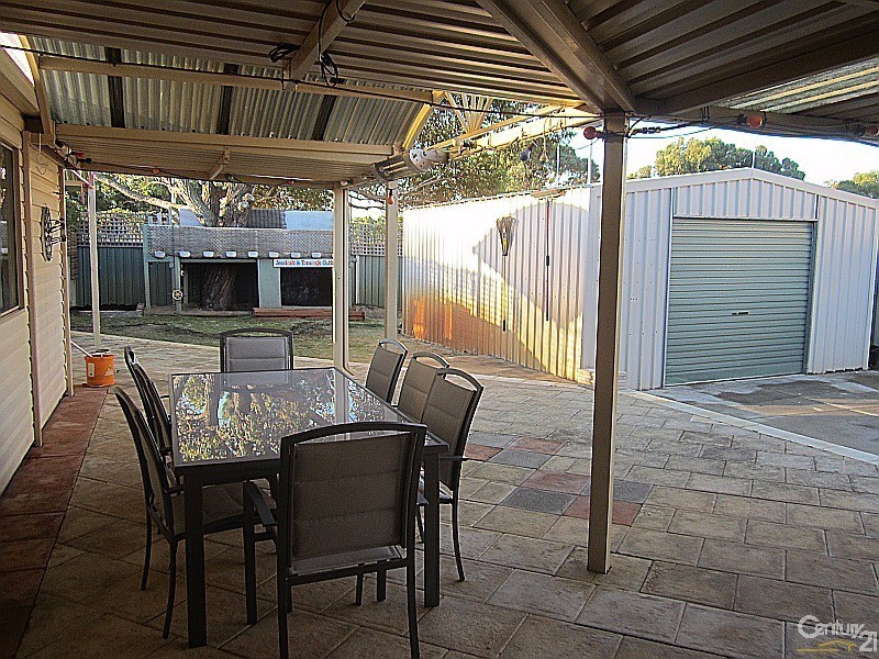 43 Kurrajong Road, Safety Bay WA 6169