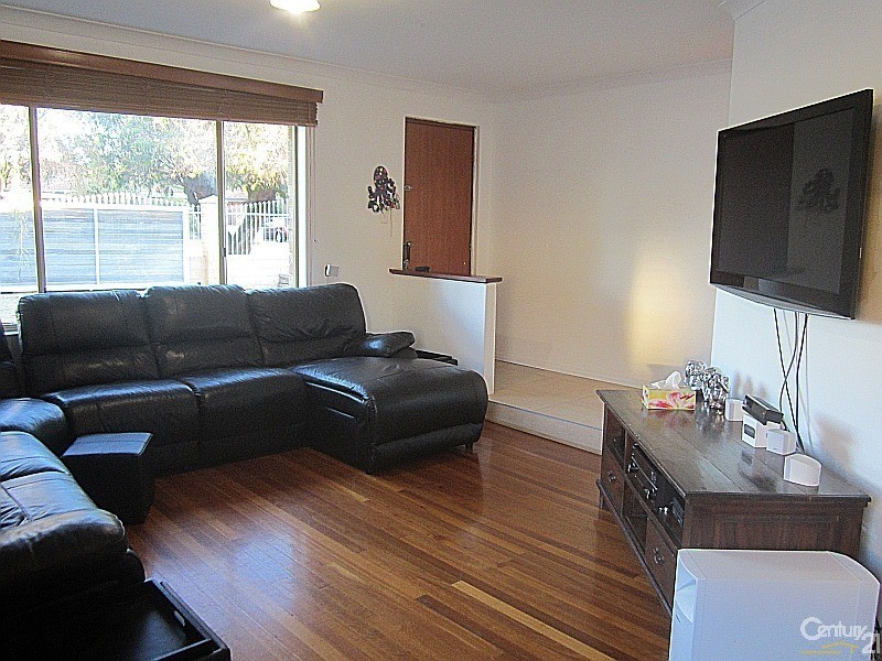 43 Kurrajong Road, Safety Bay WA 6169