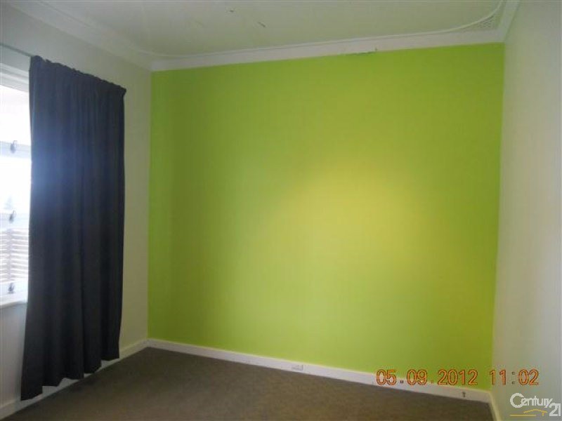 24 Stoner Street, Rockingham WA 6168