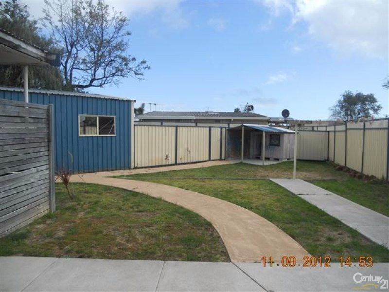 24 Stoner Street, Rockingham WA 6168