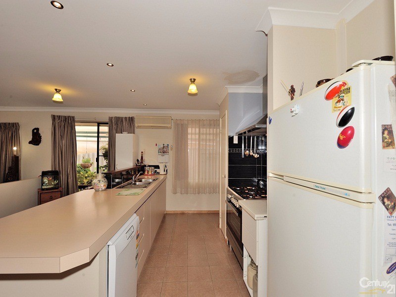 39 Tryall Avenue, Port Kennedy WA 6172