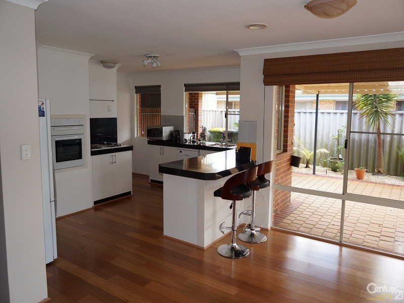 46 Montebourg Meander, Port Kennedy WA 6172