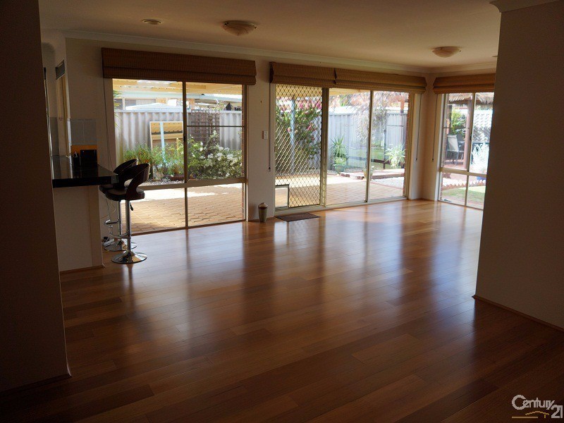 46 Montebourg Meander, Port Kennedy WA 6172