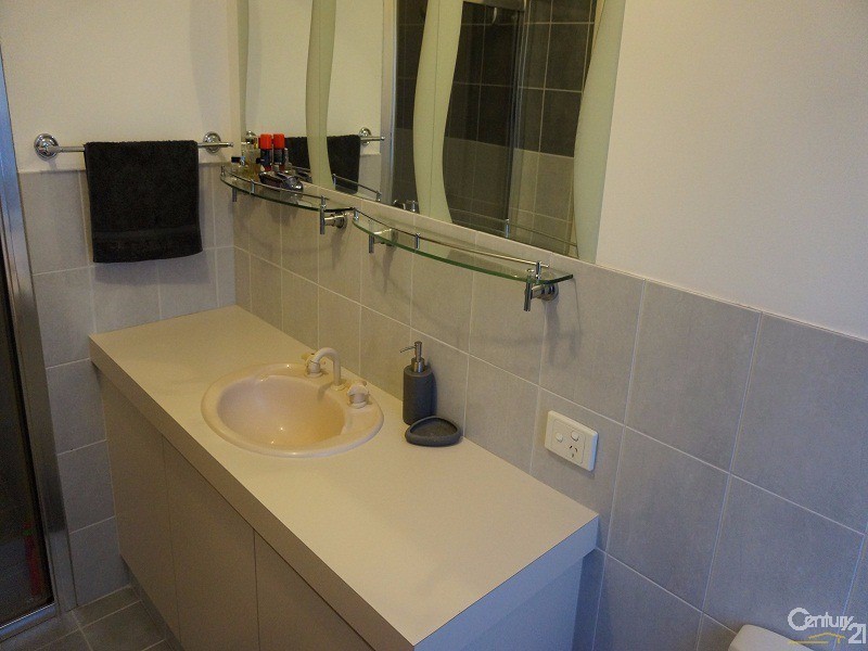 46 Montebourg Meander, Port Kennedy WA 6172