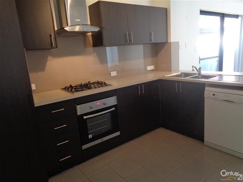 3/213 Willmott Drive, Waikiki WA 6169