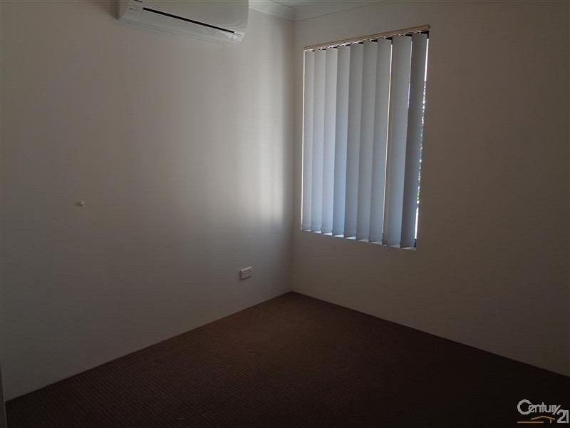 3/213 Willmott Drive, Waikiki WA 6169