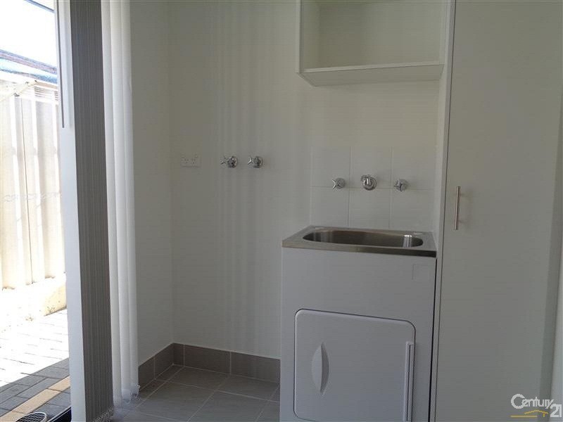 3/213 Willmott Drive, Waikiki WA 6169