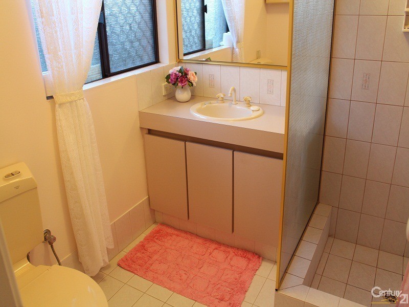 17 Hopkins Place, Waikiki WA 6169