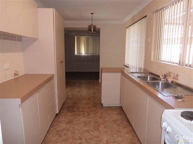 5 Moorine Court, Hillman WA 6168