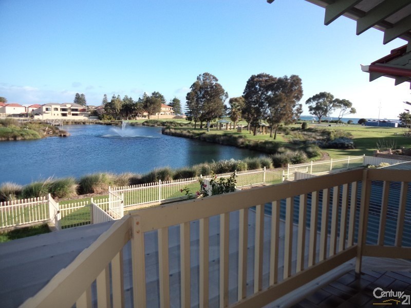 3/26 Fletcher Street, Rockingham WA 6168