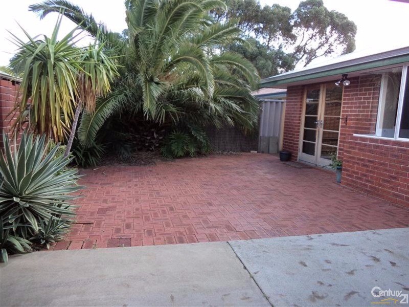 1 Leeder Street, Safety Bay WA 6169