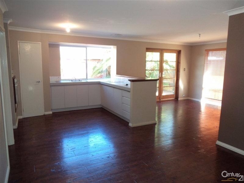 1 Leeder Street, Safety Bay WA 6169