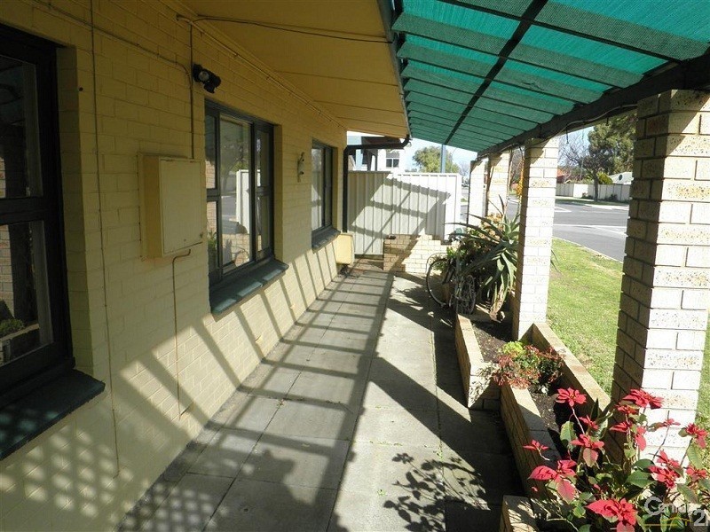 9A Bay View Street, Rockingham WA 6168