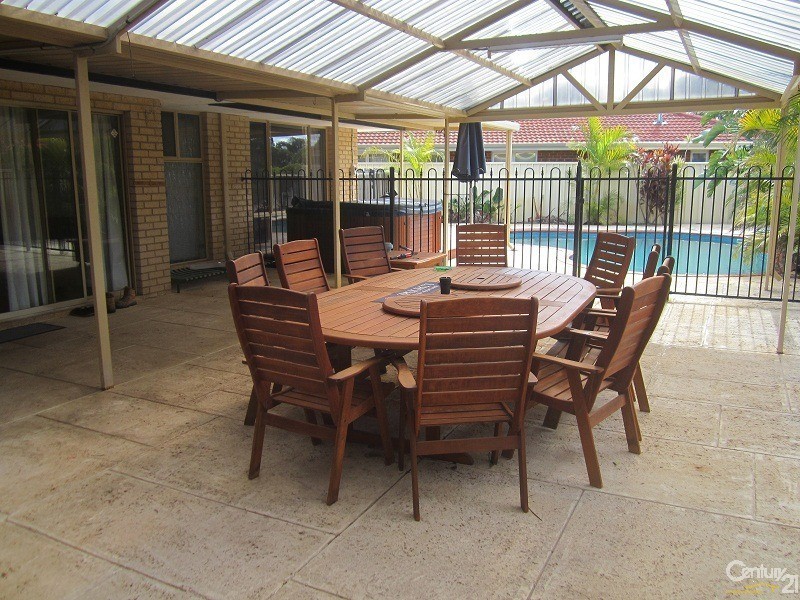 59 Kurrajong Road, Safety Bay WA 6169