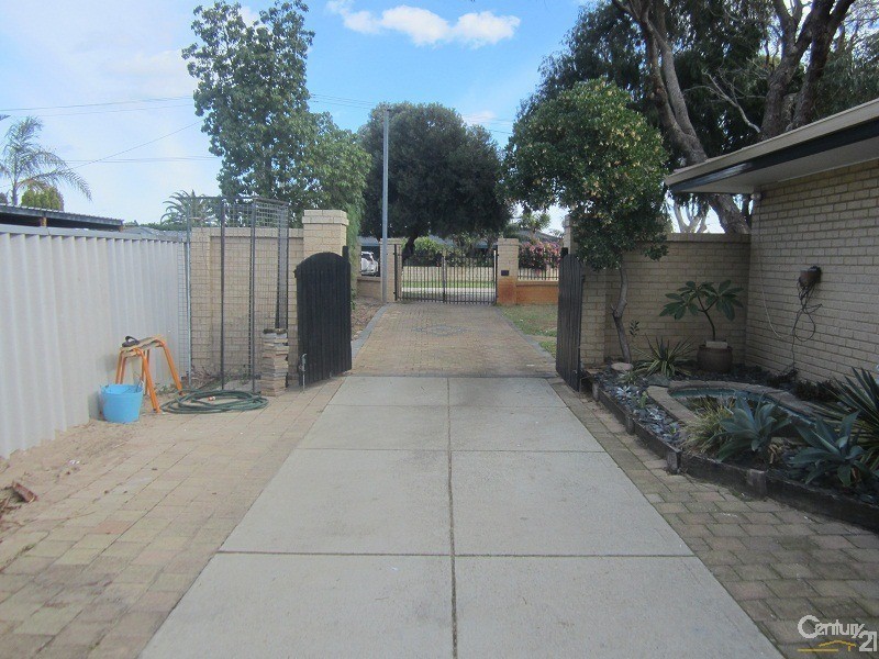 59 Kurrajong Road, Safety Bay WA 6169