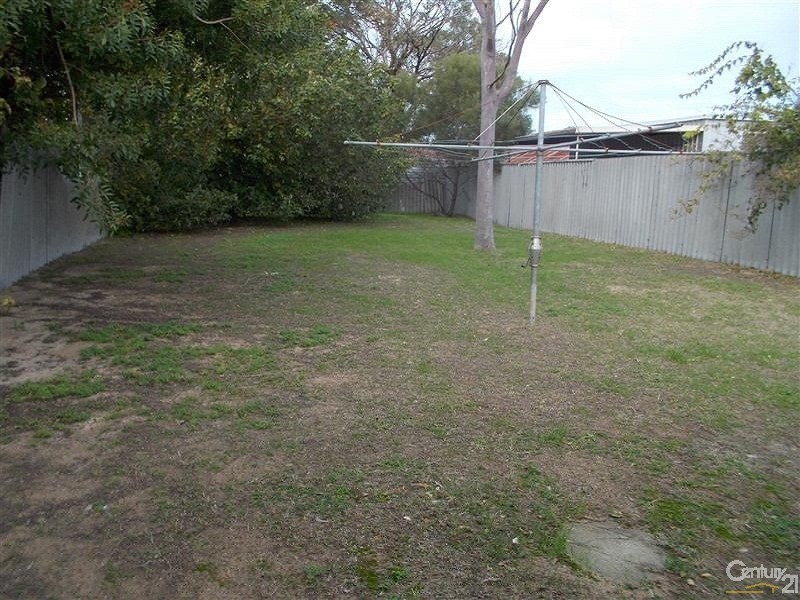 65A Saw Avenue, Rockingham WA 6168