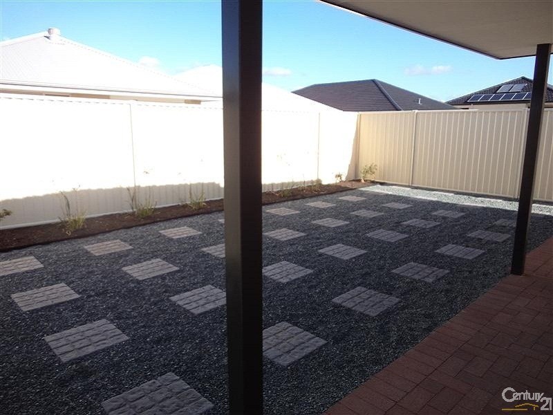 8 Whipbird Street, Baldivis WA 6171