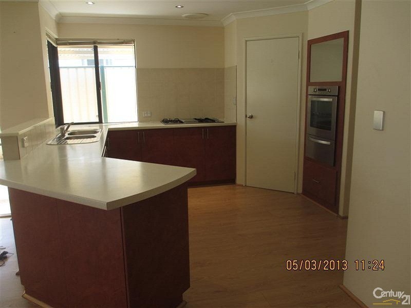 7 Wittecarra Crescent, Port Kennedy WA 6172