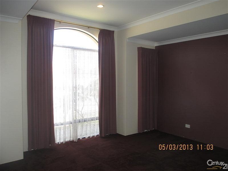 7 Wittecarra Crescent, Port Kennedy WA 6172