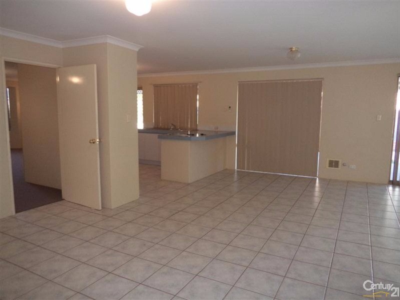 22 Gidgi Way, Waikiki WA 6169