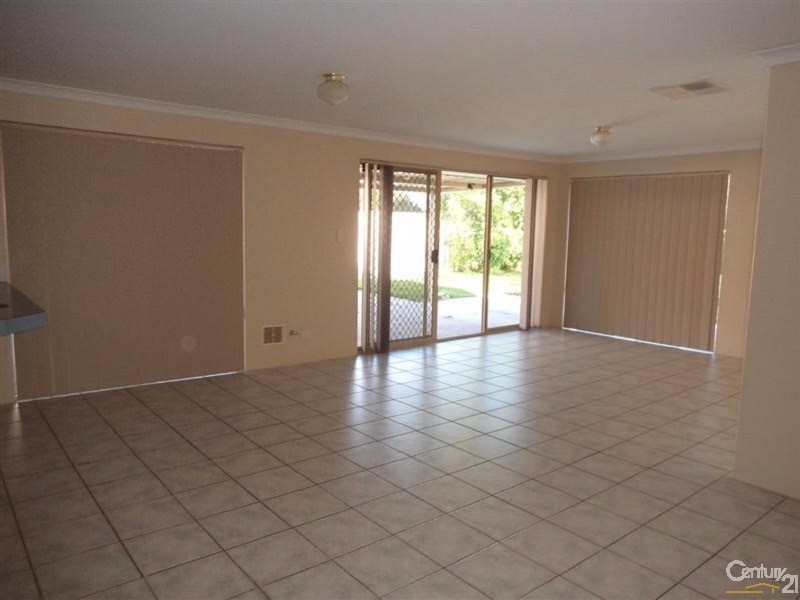 22 Gidgi Way, Waikiki WA 6169