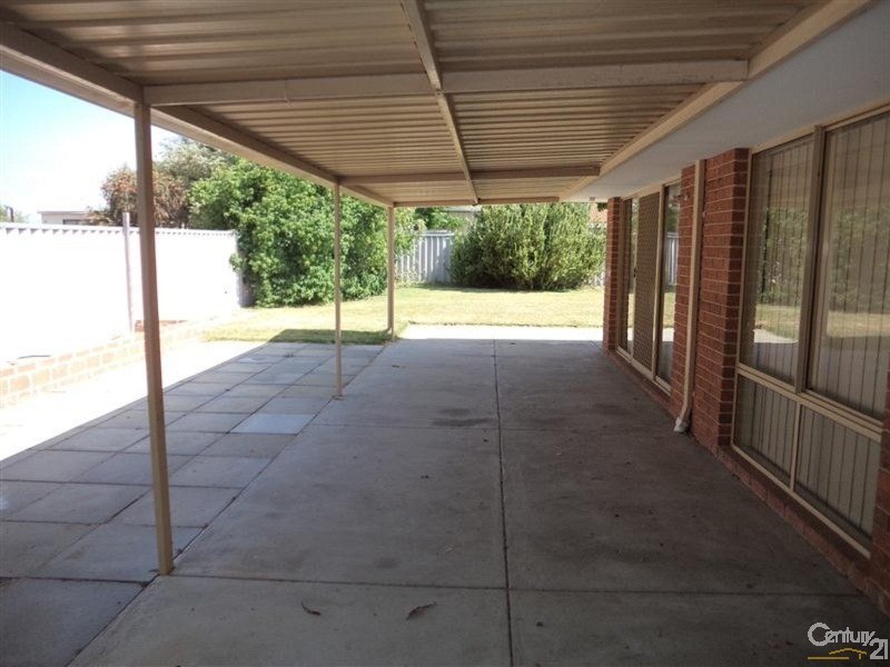 22 Gidgi Way, Waikiki WA 6169