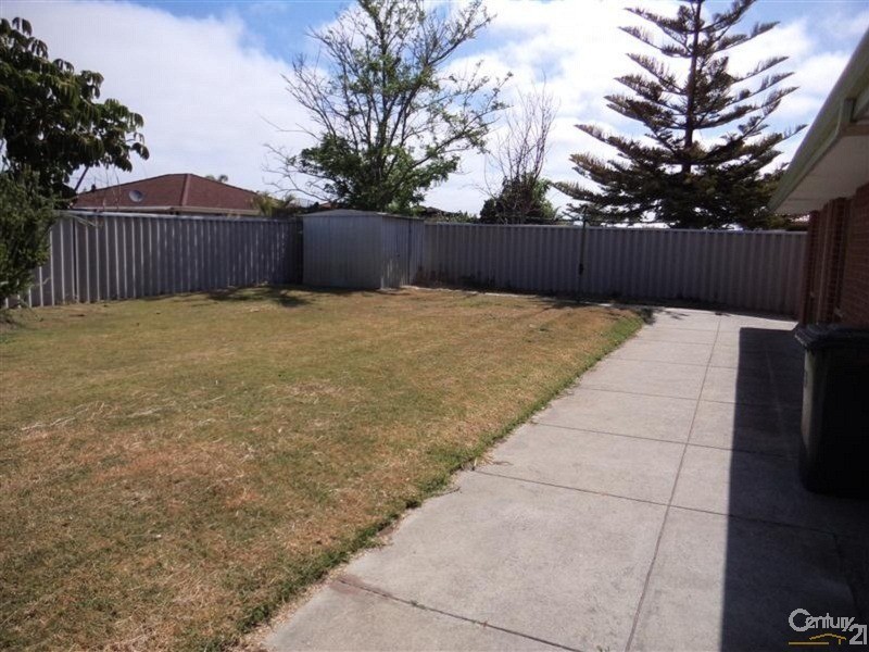 22 Gidgi Way, Waikiki WA 6169