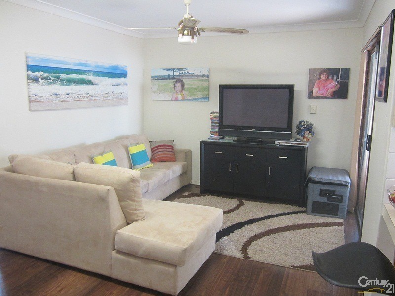 10 Falcon Street, Rockingham WA 6168