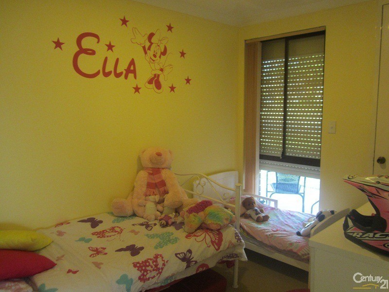 10 Falcon Street, Rockingham WA 6168