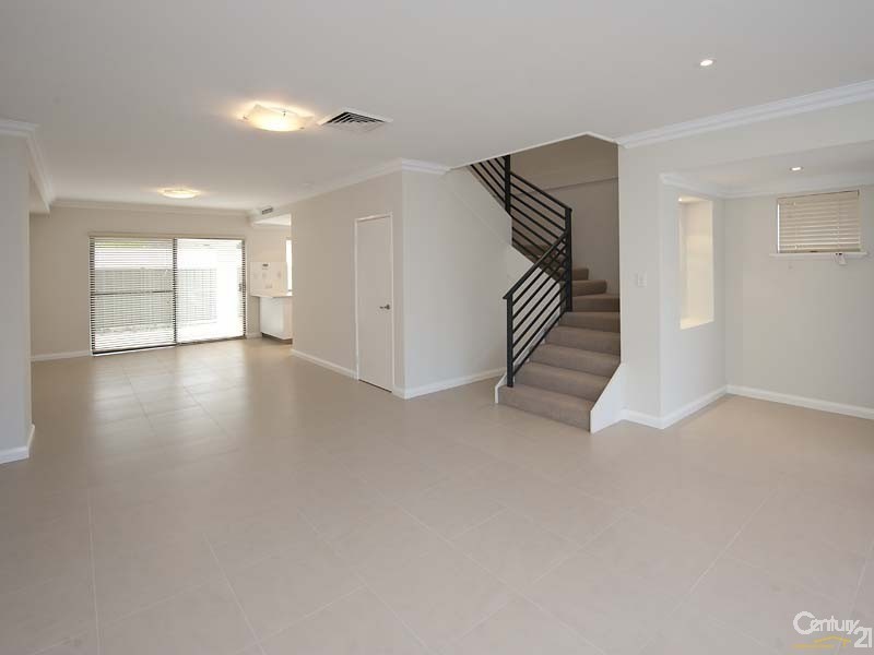 3/93 Kent Street, Rockingham WA 6168