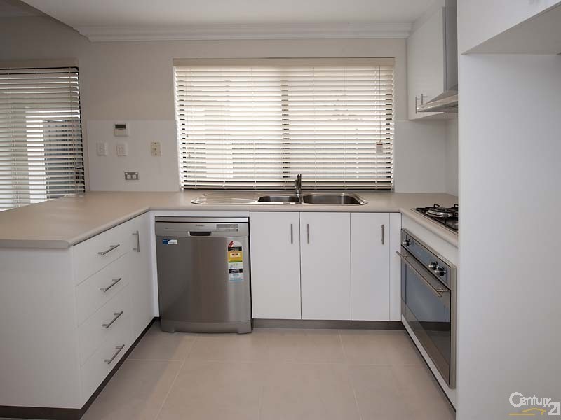 3/93 Kent Street, Rockingham WA 6168