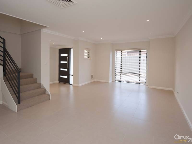 3/93 Kent Street, Rockingham WA 6168