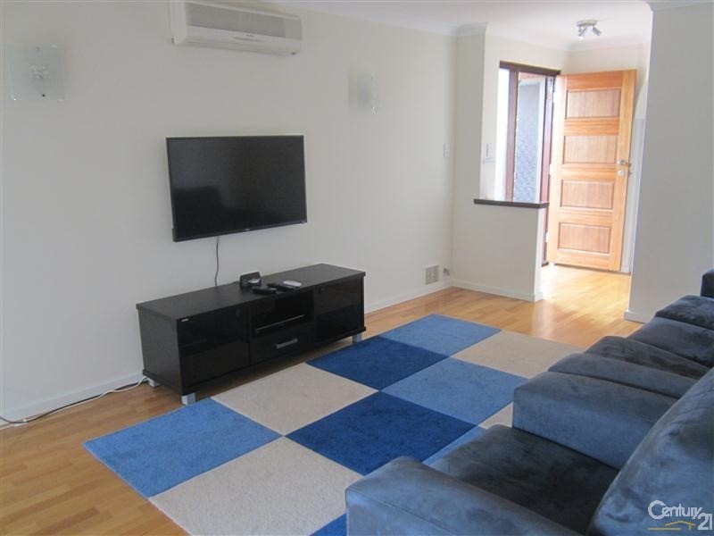 1/33 Fletcher Street, Rockingham WA 6168