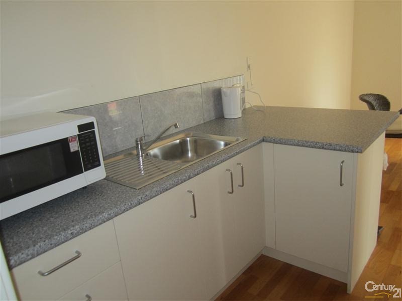 1/33 Fletcher Street, Rockingham WA 6168