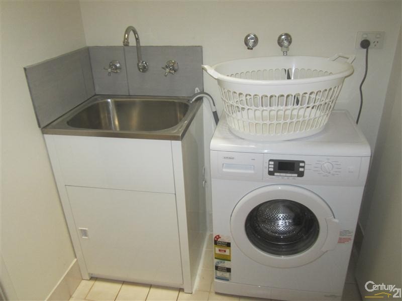 1/33 Fletcher Street, Rockingham WA 6168